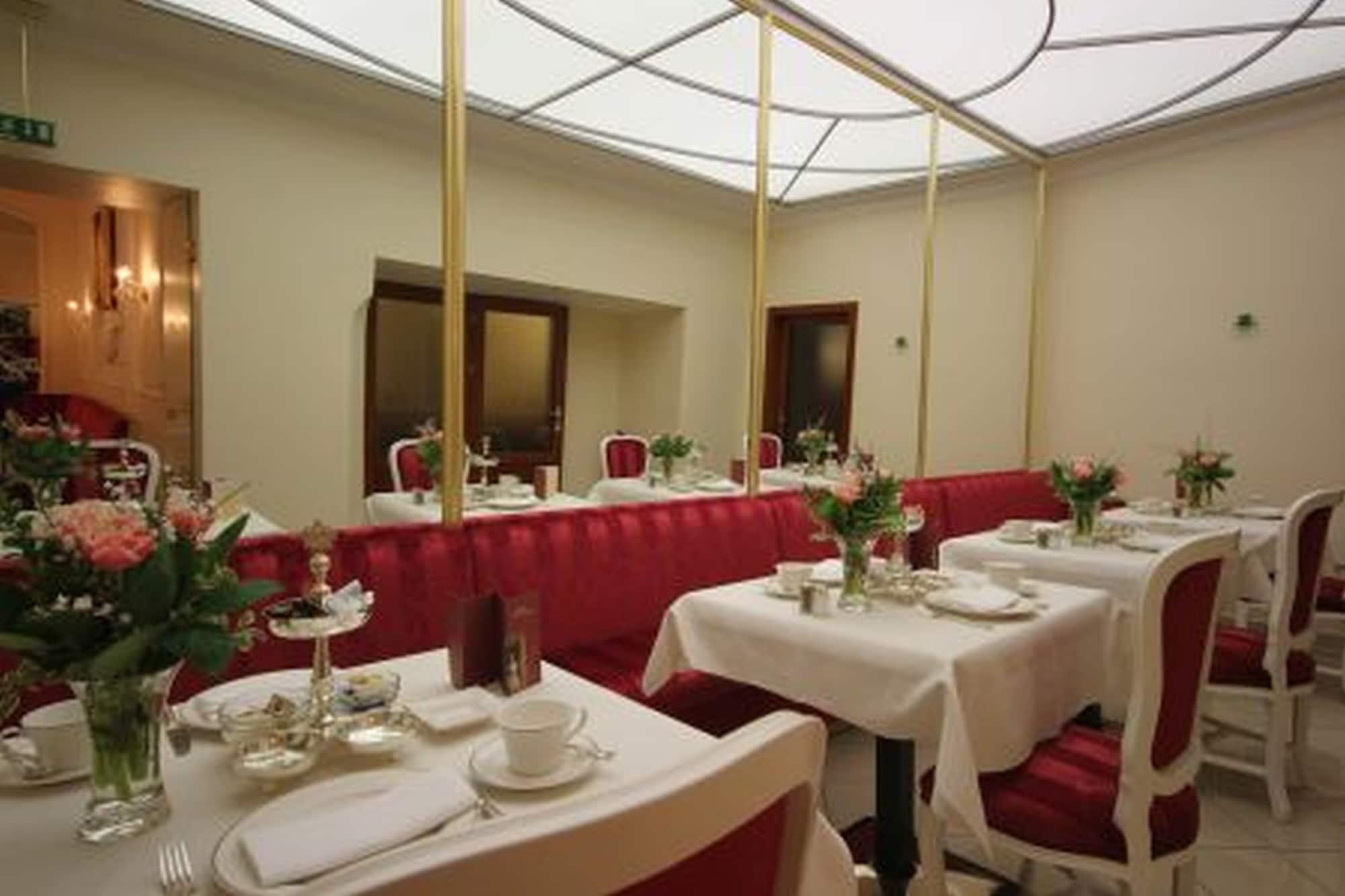 Hotel Kaiserin Elisabeth Wina Bagian luar foto
