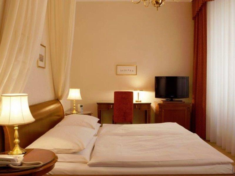 Hotel Kaiserin Elisabeth Wina Bagian luar foto